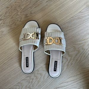 River Island slides (Size 6- but fits size 8)